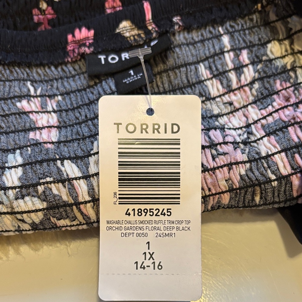 NWT Torrid Black and Pink Floral Top and matching pants - size 1X - Picture 13 of 14